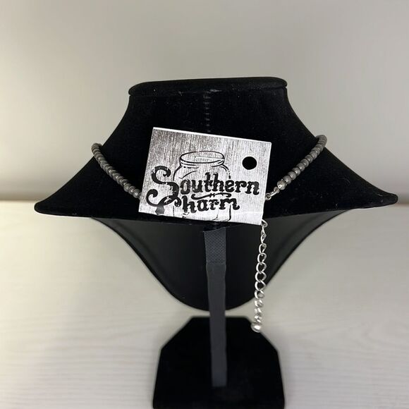 Cross Necklace, NWT - Picture 4 of 4